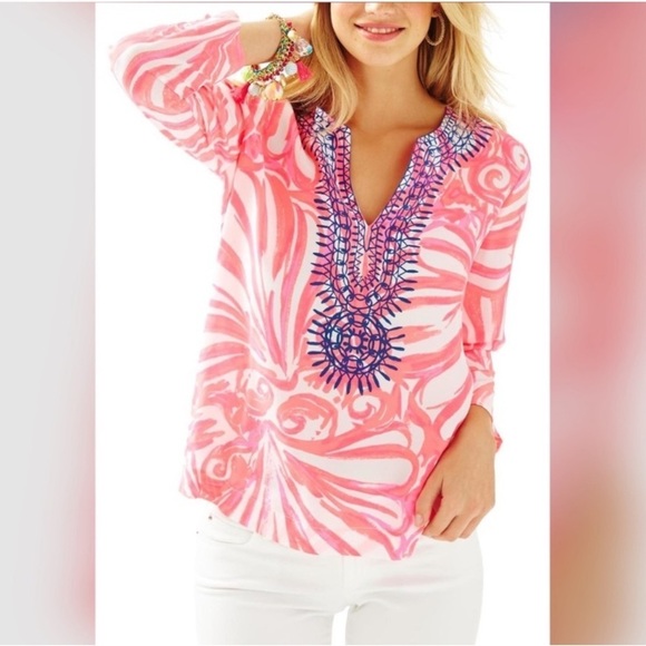 Lily Pulitzer Size XL Amelia Island 100%Silk Tunic
Blouse in Pink Sun Ray Shimmy - Picture 4 of 17